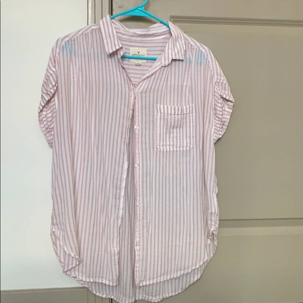 American Eagle Stripped button down shirt sleeve